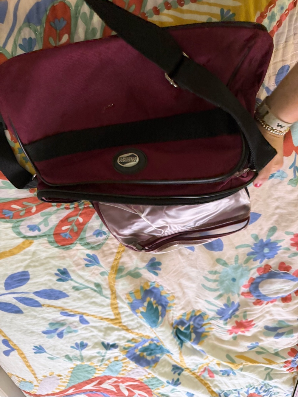 Samsonite Men's Wine/Burgundy Messenger Bag with Black Strap